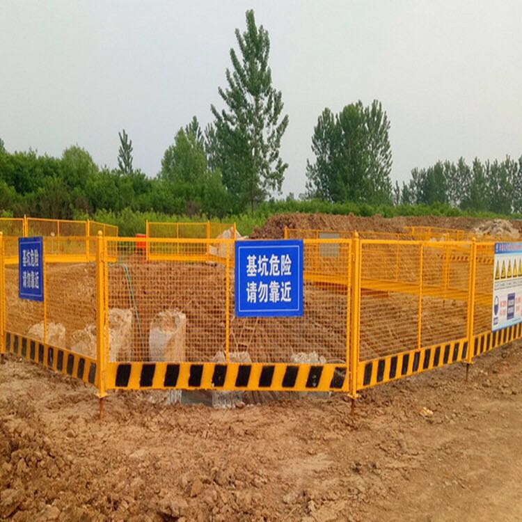 工地安全生产新标杆 基坑护栏与井口防护网的双重保障