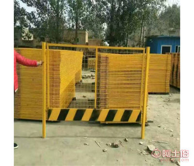 构筑安全防线 鹏安东莞基坑护栏在工地临边防护中的应用